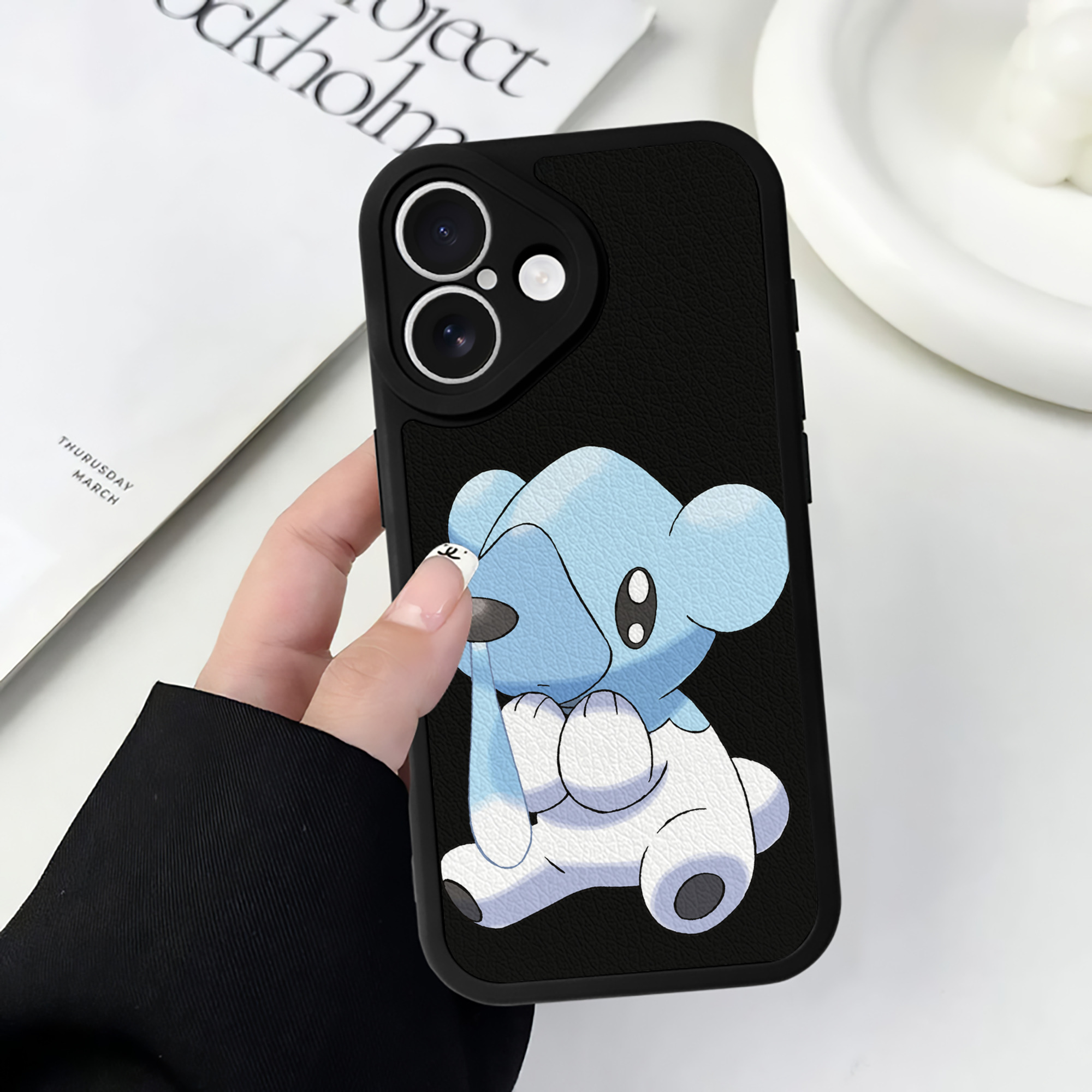（画像用） ポケットモンスター Pokémon 【iPhone 16シリーズ対応】シリコンスマホケース（レザー調） 材質：シリコン